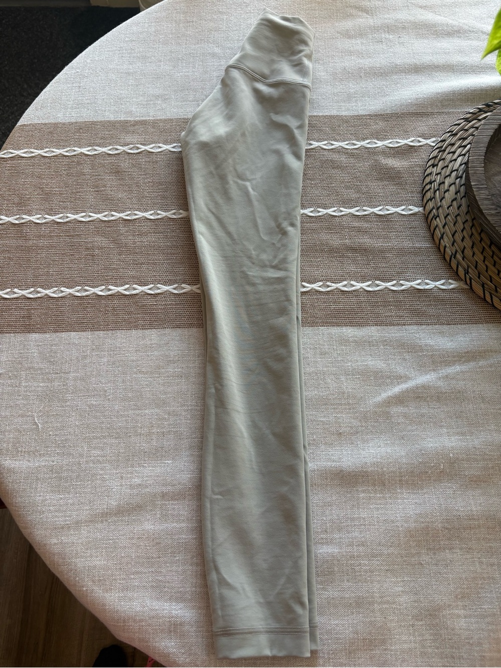 Lululemon Wunder Train High Rise Legging - Picture 2 of 5
